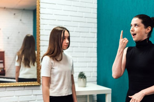 Op de hoogte stellen of brengen?